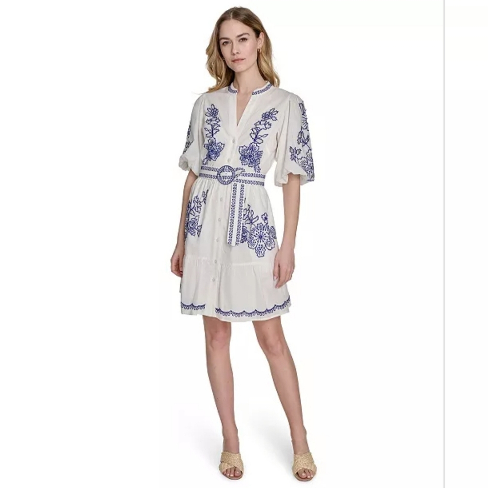 Women's Clothing (A152)